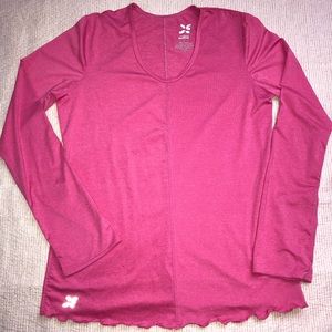 Long sleeve athletic wear shirt